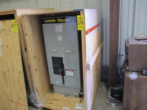 BREAKER, CIRCUIT TYPE, POWER KIND, 1200 AMP RATING, 4160 VOLT RATING, 3 POLE. ROLL-IN REPLACEMENTS FOR ABB 5HK350-1200. PART # 5ISB2-350-1200SR (W-44) LOADING & HANDLING FEE $15-